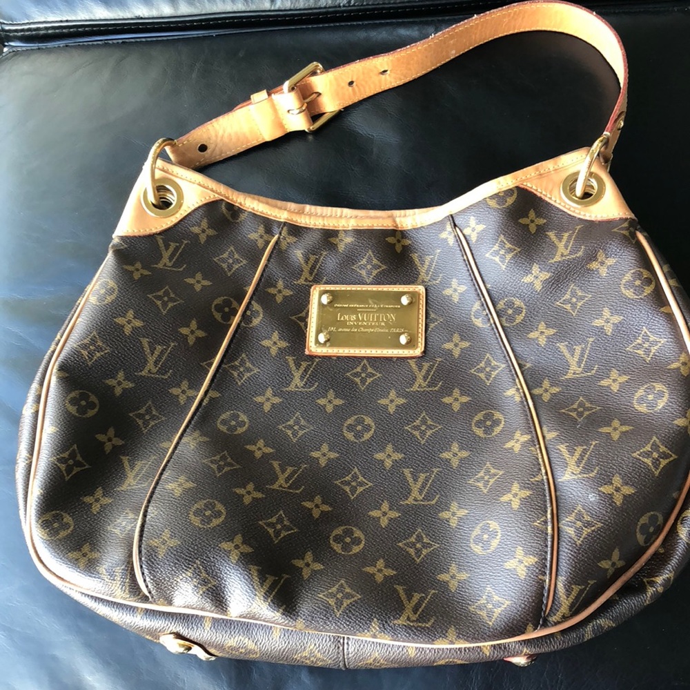 Louis Vuitton Galliera PM bag
